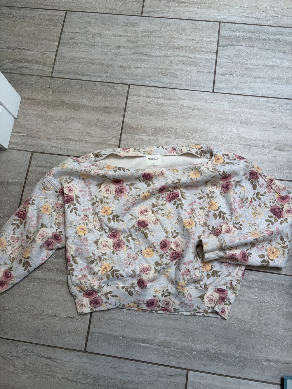 Abercrombie & Fitch Light Heather Floral Sweatshirt - Pink & Mustard